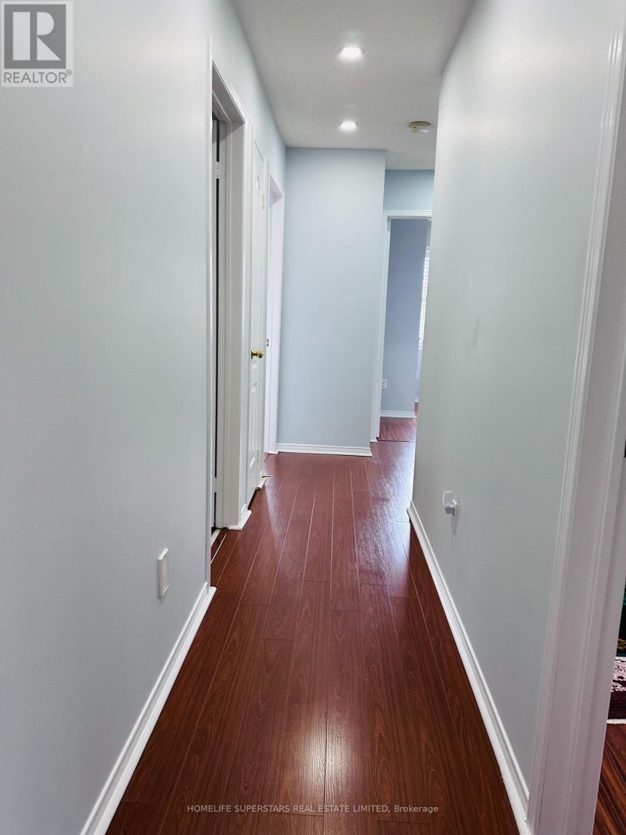 122 Hollingsworth Circle, Brampton, Ontario  L7A 0J5 - Photo 25 - W13679466