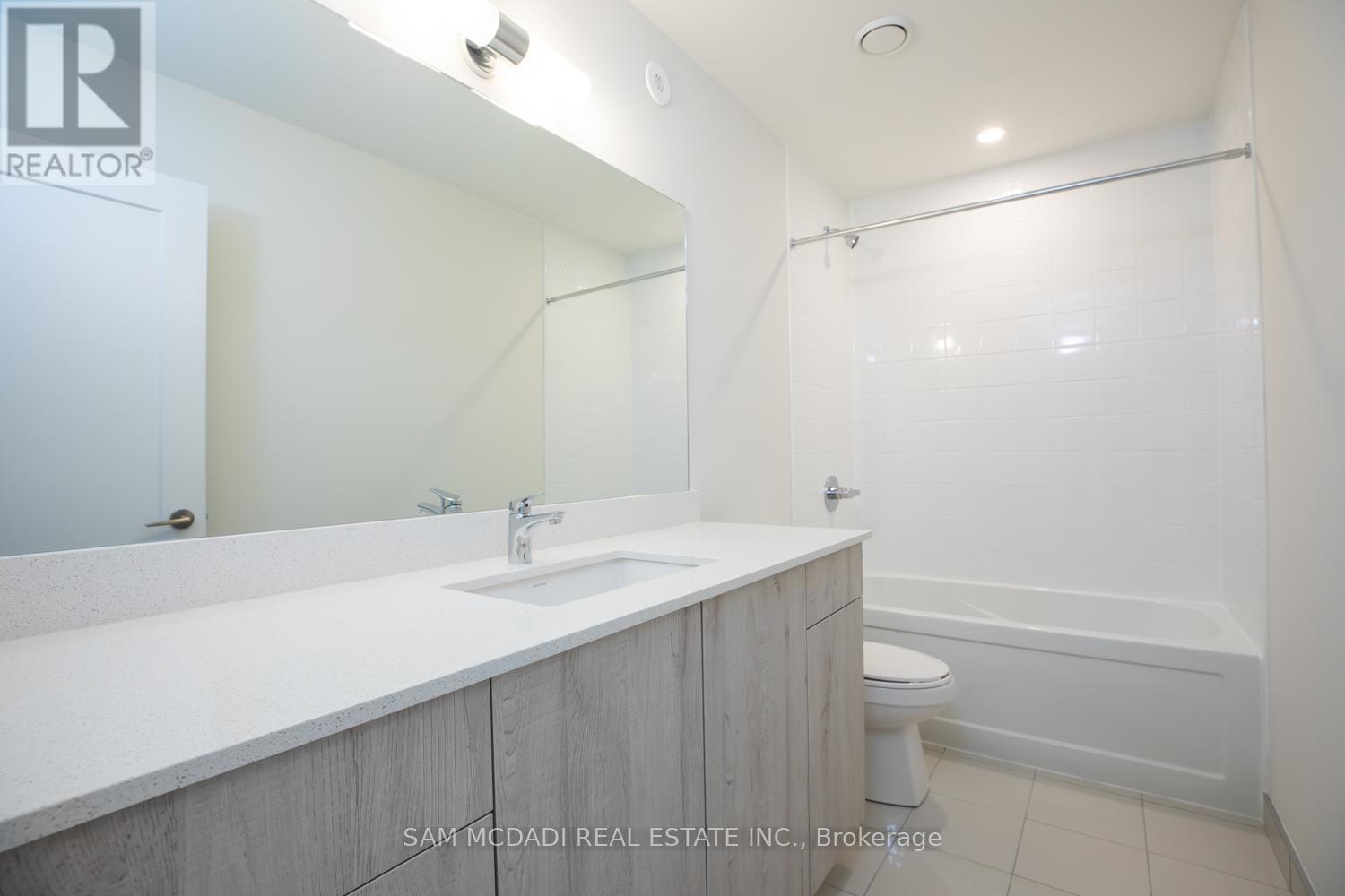 102 - 1180 Cawthra Road, Mississauga, Ontario  L5G 0A5 - Photo 13 - W13679470