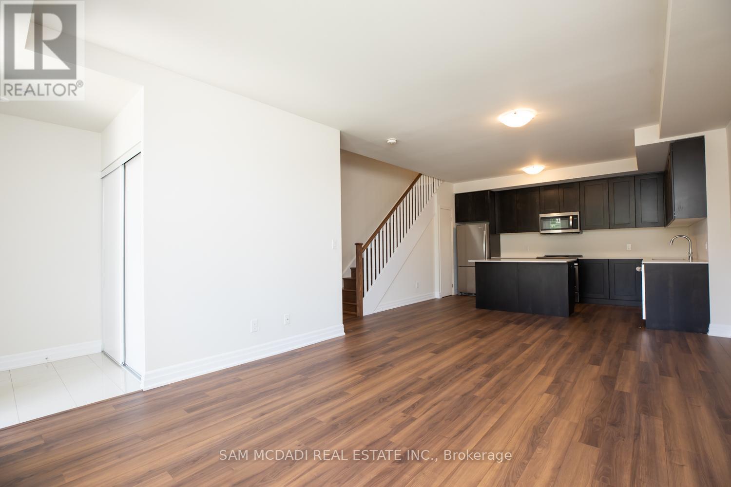 102 - 1180 Cawthra Road, Mississauga, Ontario  L5G 0A5 - Photo 4 - W13679470