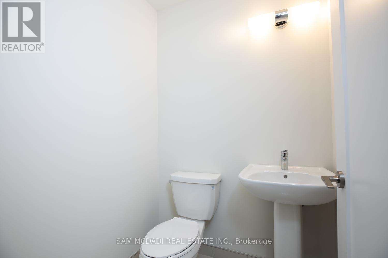 102 - 1180 Cawthra Road, Mississauga, Ontario  L5G 0A5 - Photo 6 - W13679470
