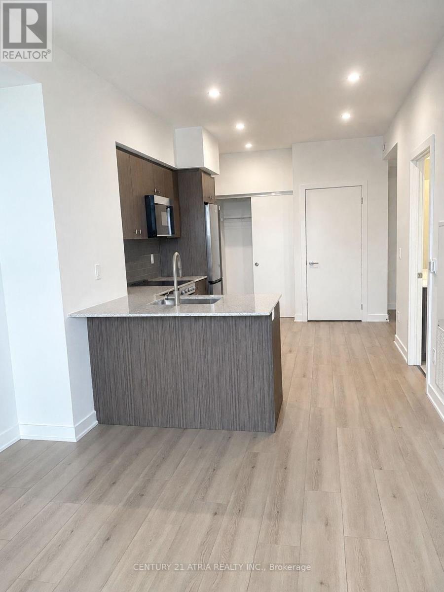 1101 - 25 Wellington Street, Kitchener, Ontario  N2G 0G5 - Photo 2 - X13679450