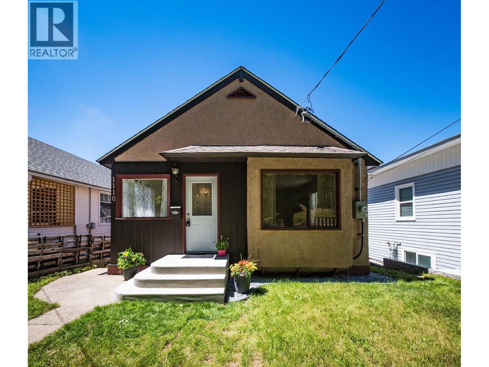 1110 Second Avenue, Trail, British Columbia
