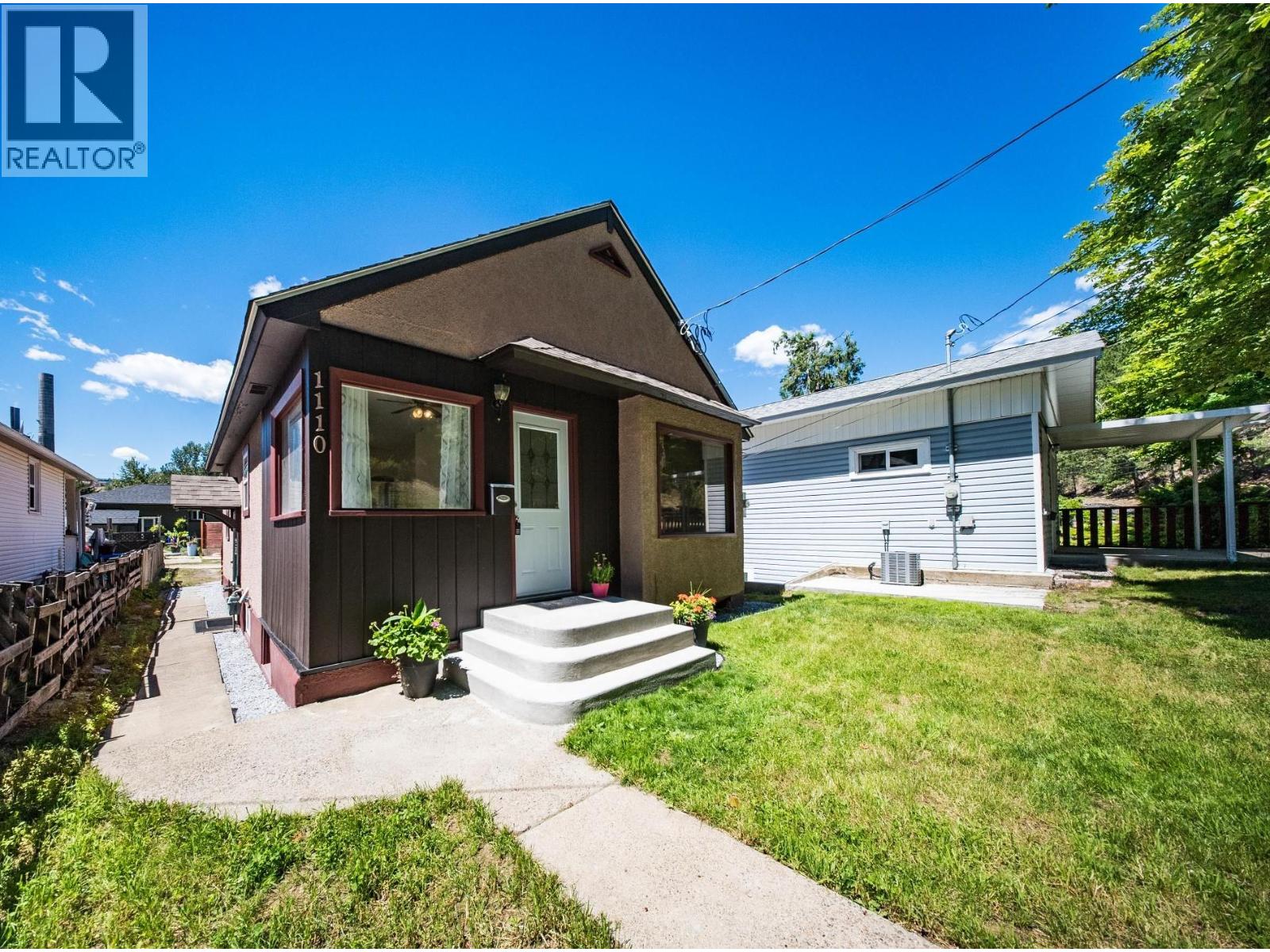 1110 Second Avenue, Trail, British Columbia  V1R 1L4 - Photo 2 - 10392130