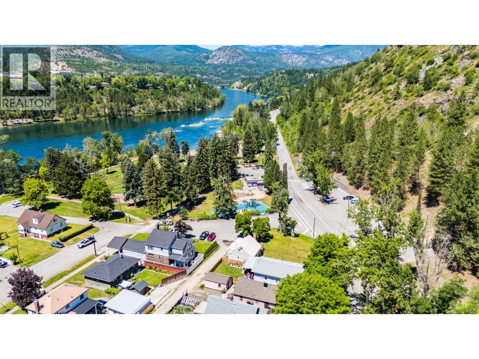 1110 Second Avenue, Trail, British Columbia  V1R 1L4 - Photo 42 - 10392130