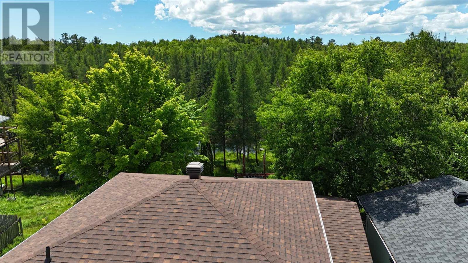 44 Macdonald Ct, Elliot Lake, Ontario  P5A 2V2 - Photo 3 - SM261580