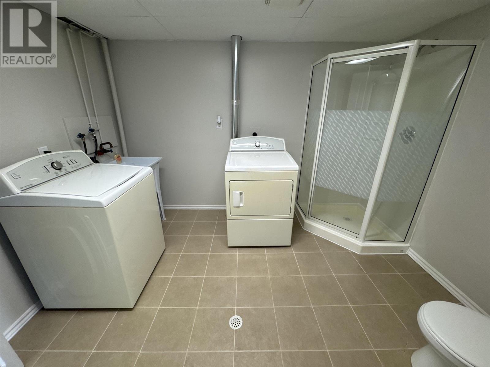 44 Macdonald Ct, Elliot Lake, Ontario  P5A 2V2 - Photo 32 - SM261580