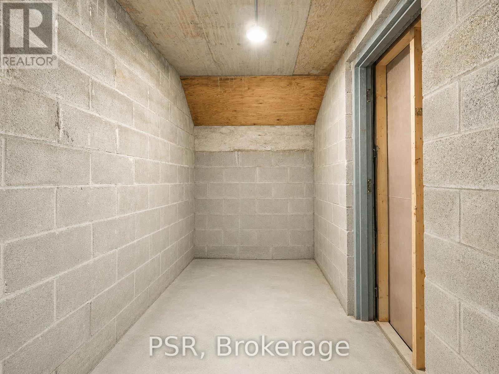 Lower - 1171 Dundas Street, Toronto, Ontario  M6J 1X3 - Photo 11 - C13675306