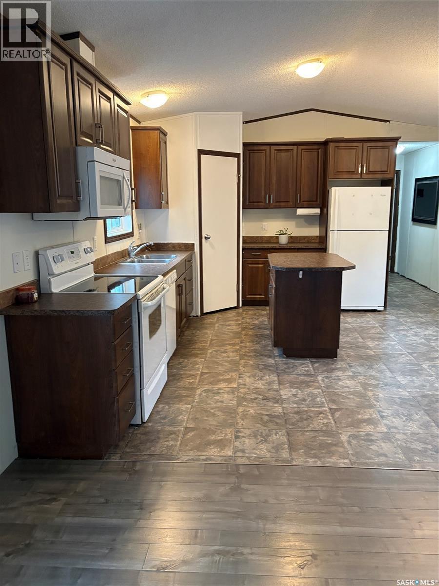 69 Railway Avenue, Calder, Saskatchewan  S0A 4C0 - Photo 5 - SK045615