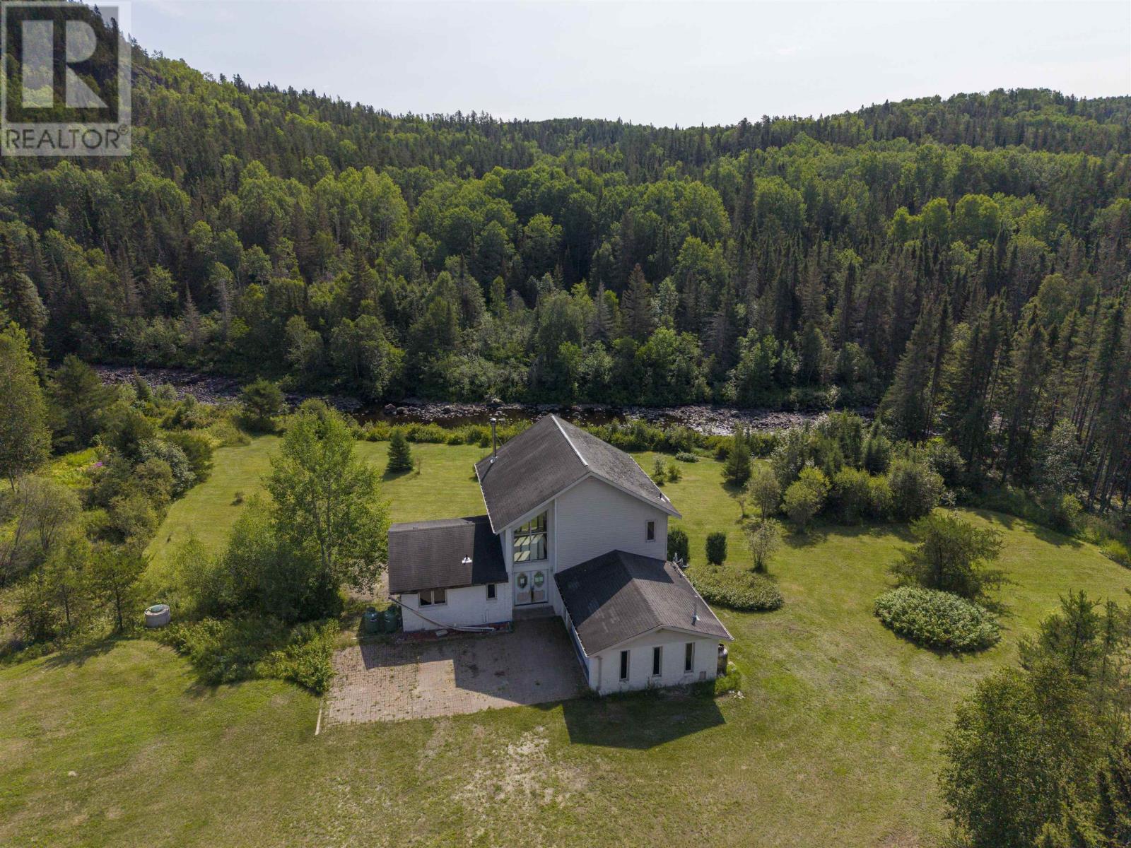 353 Onion Lake Dam Rd, Rural Thunder Bay, Ontario  P7G 0B8 - Photo 36 - TB2602378
