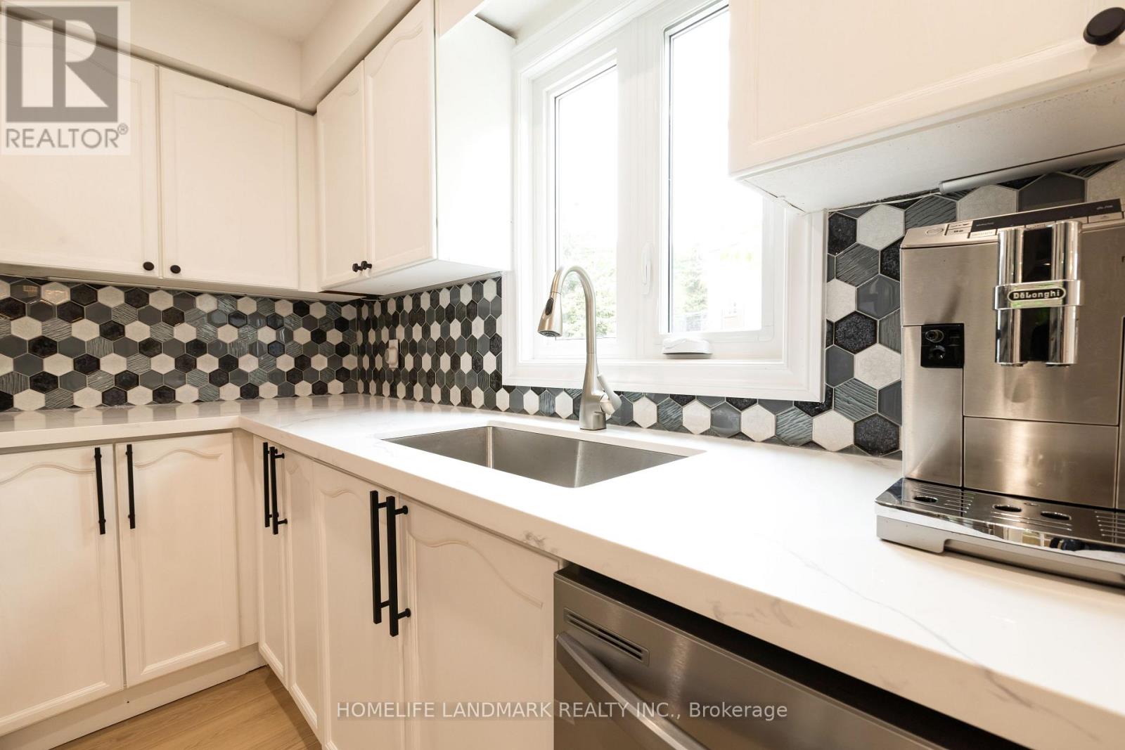 9755 Keele Street, Vaughan (Maple), Ontario  L6A 3Y5 - Photo 15 - N13648258