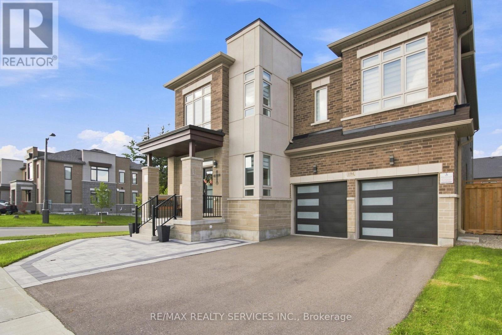 194 Coldwell Bay Circle, Vaughan, Ontario L4H 5E9 - Photo 4 - N13679314