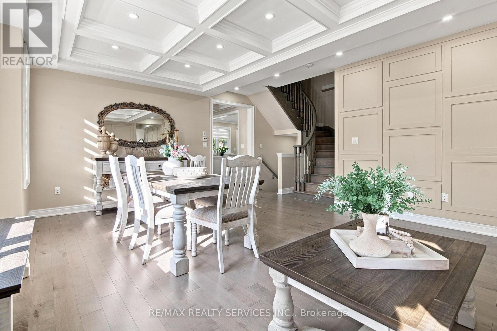 194 Coldwell Bay Circle, Vaughan, Ontario L4H 5E9 - Photo 12 - N13679314