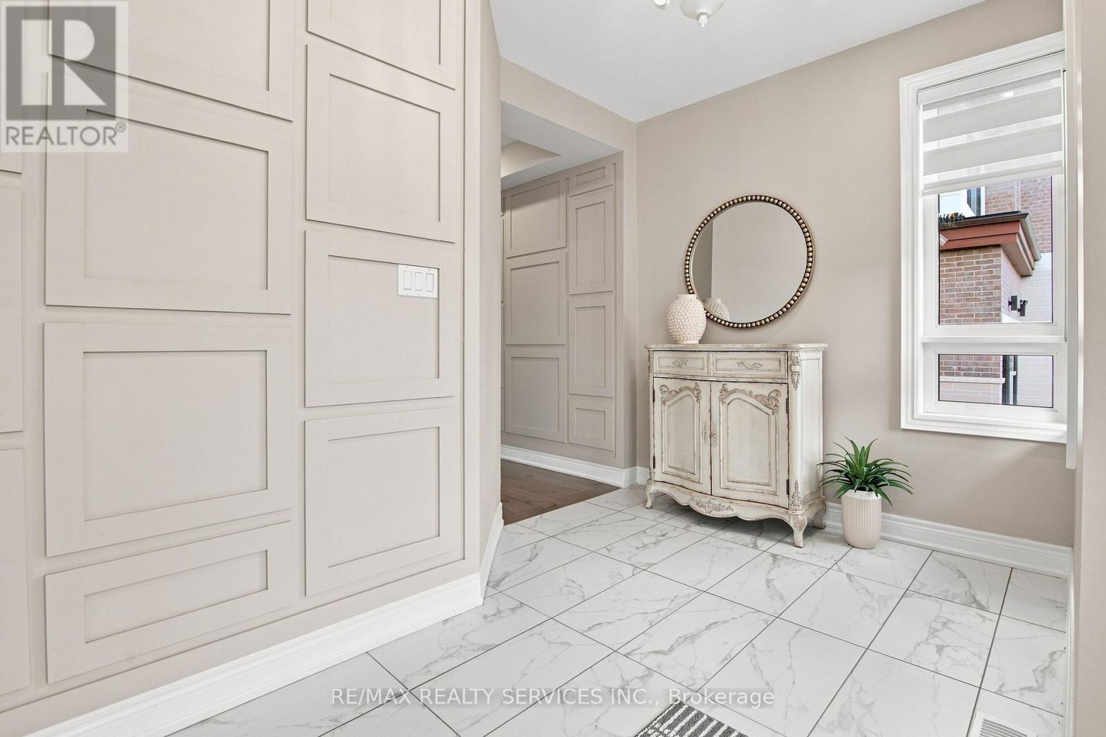 194 Coldwell Bay Circle, Vaughan, Ontario L4H 5E9 - Photo 7 - N13679314