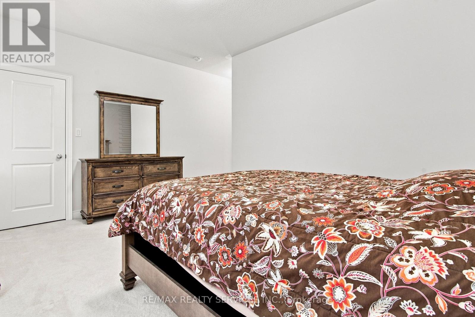 194 Coldwell Bay Circle, Vaughan, Ontario L4H 5E9 - Photo 28 - N13679314