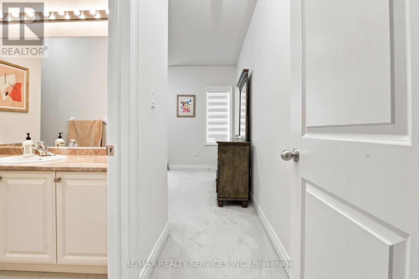 194 Coldwell Bay Circle, Vaughan, Ontario L4H 5E9 - Photo 25 - N13679314