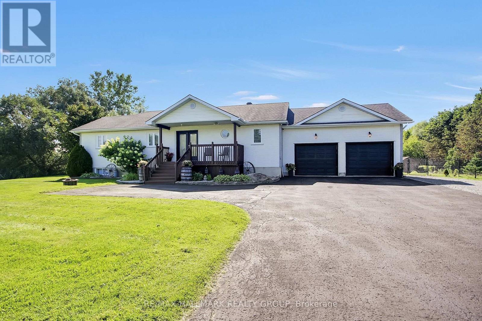 7414 DAWN TARA DRIVE, Ottawa, Ontario