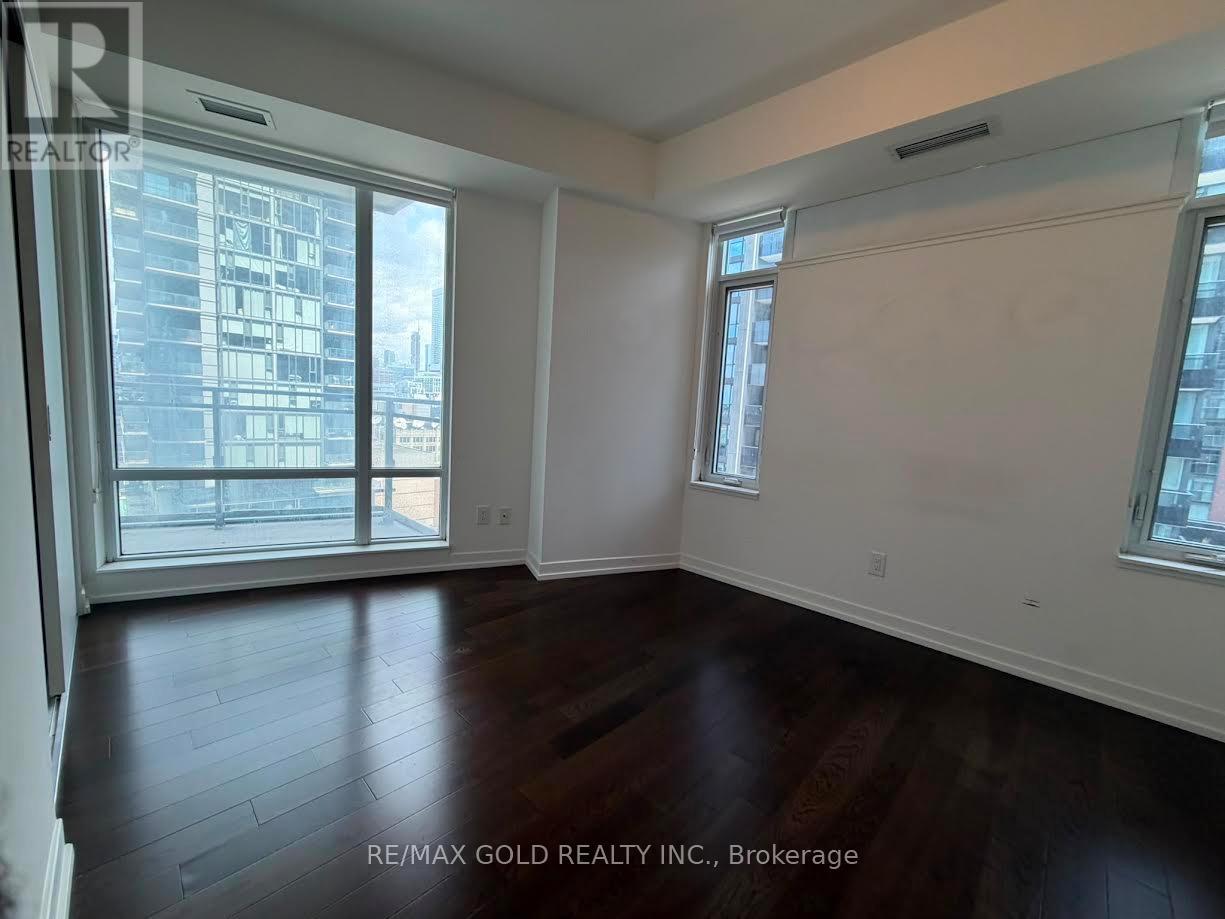 1206 - 21 Widmer Street, Toronto, Ontario  M5V 0B8 - Photo 9 - C13679508