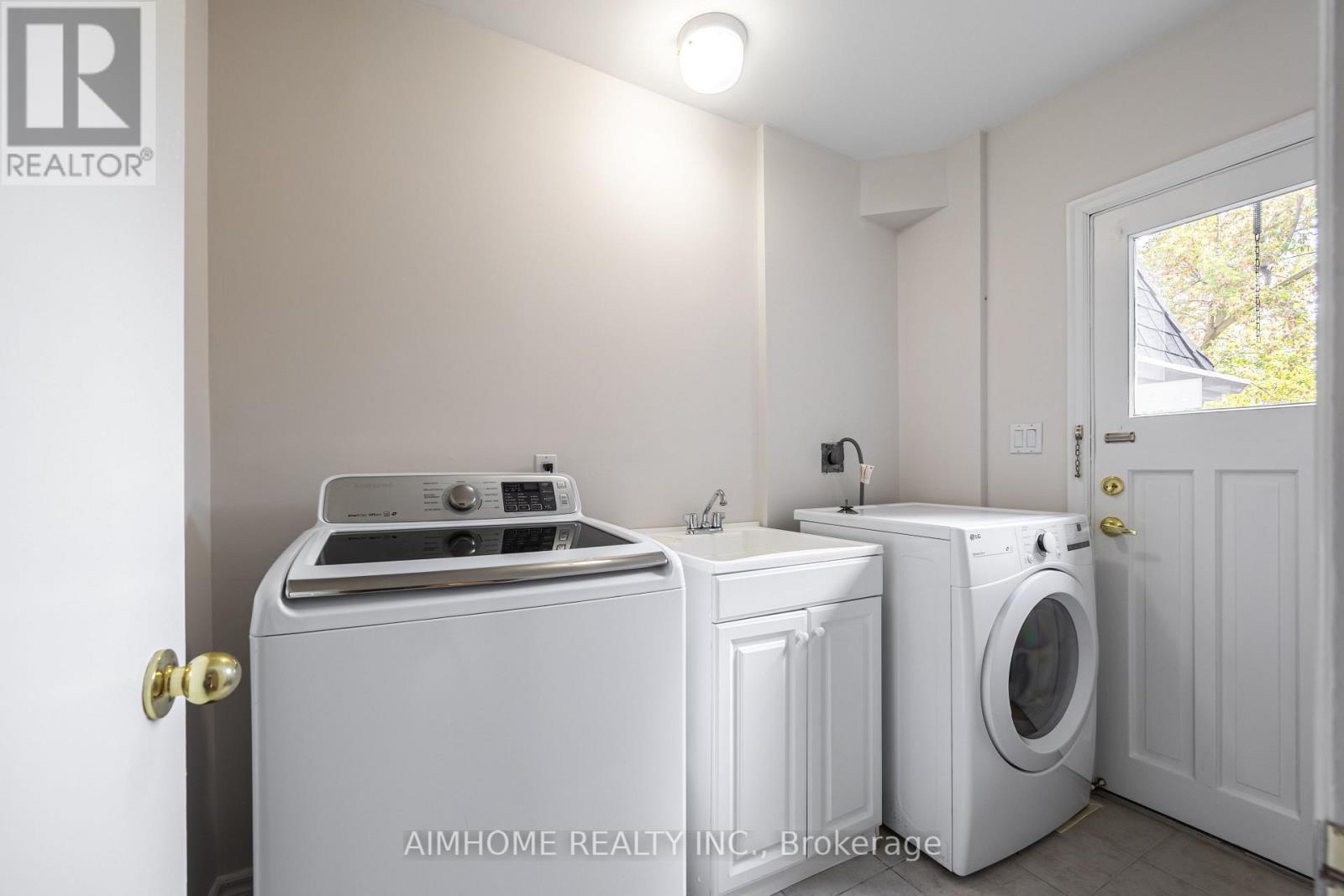 471 Cummer Avenue, Toronto, Ontario  M2M 2G4 - Photo 11 - C13679522