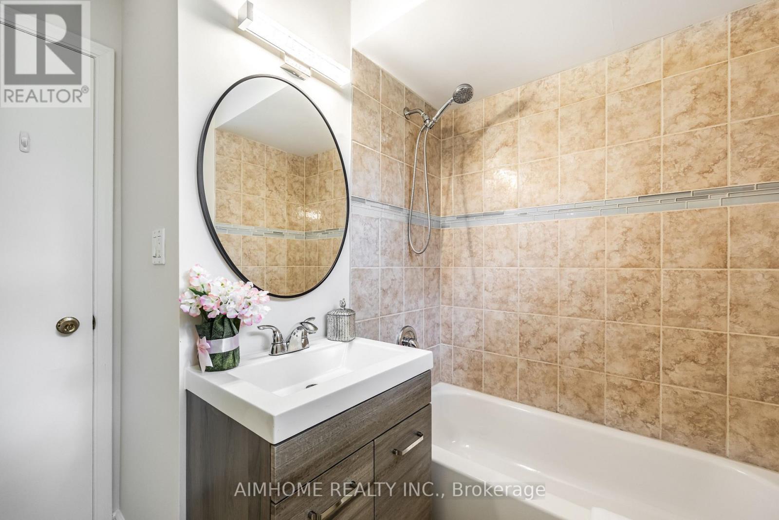 471 Cummer Avenue, Toronto, Ontario  M2M 2G4 - Photo 16 - C13679522