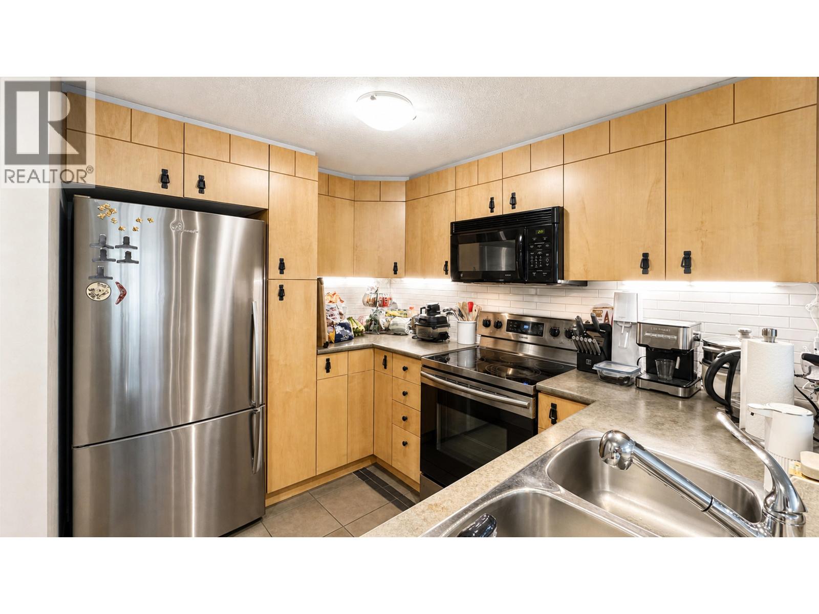 28 7428 Southwynde Avenue, Burnaby, British Columbia  V3N 0A1 - Photo 20 - R3137042
