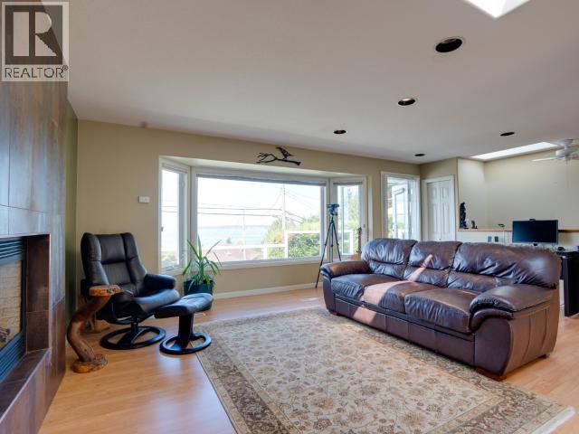 4092 Westview Ave, Powell River, British Columbia   - Photo 38 - 20140