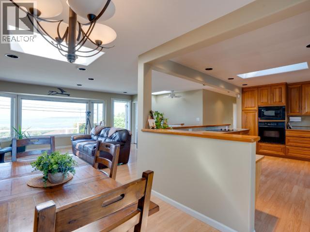 4092 Westview Ave, Powell River, British Columbia   - Photo 33 - 20140