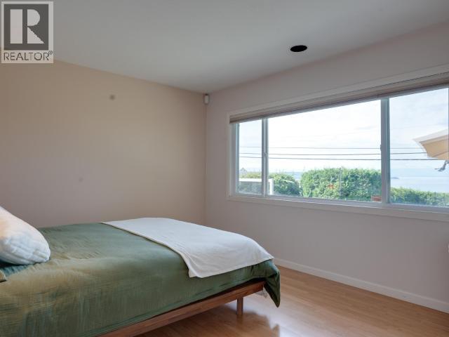 4092 Westview Ave, Powell River, British Columbia   - Photo 53 - 20140
