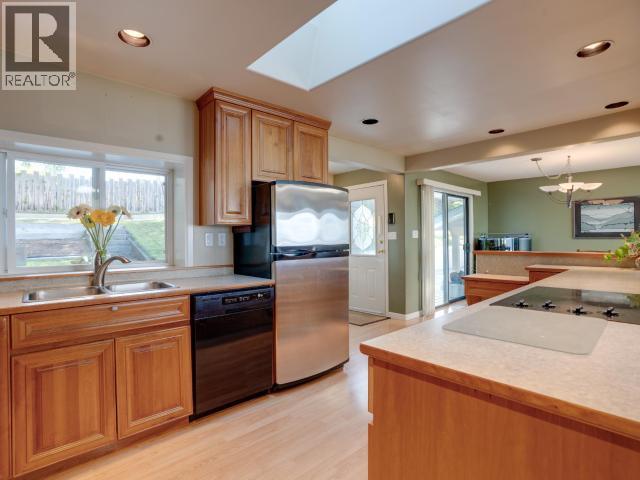 4092 Westview Ave, Powell River, British Columbia   - Photo 24 - 20140