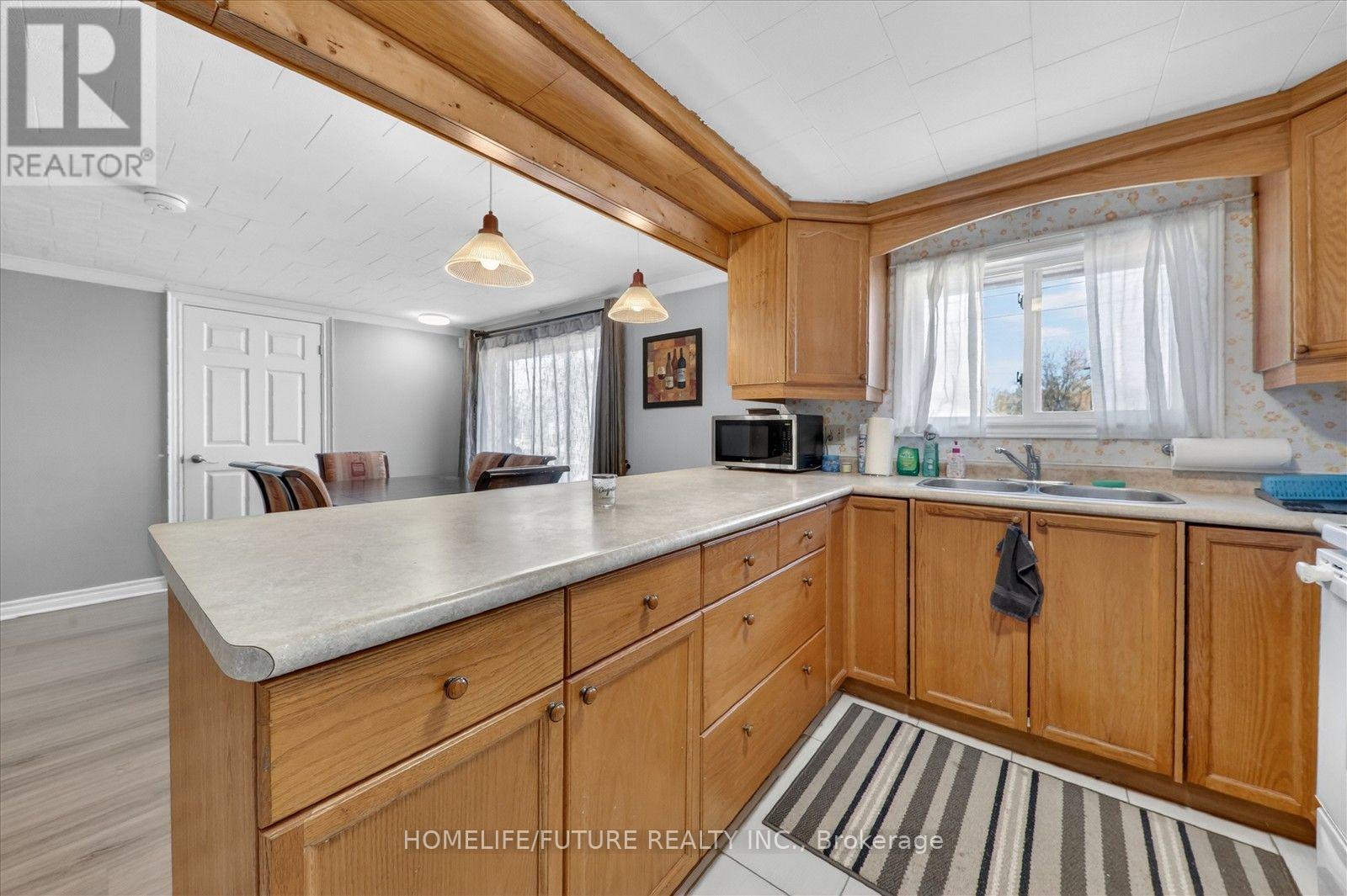 1200 Mosley Street, Wasaga Beach, Ontario  L9Z 2E7 - Photo 16 - S13679500