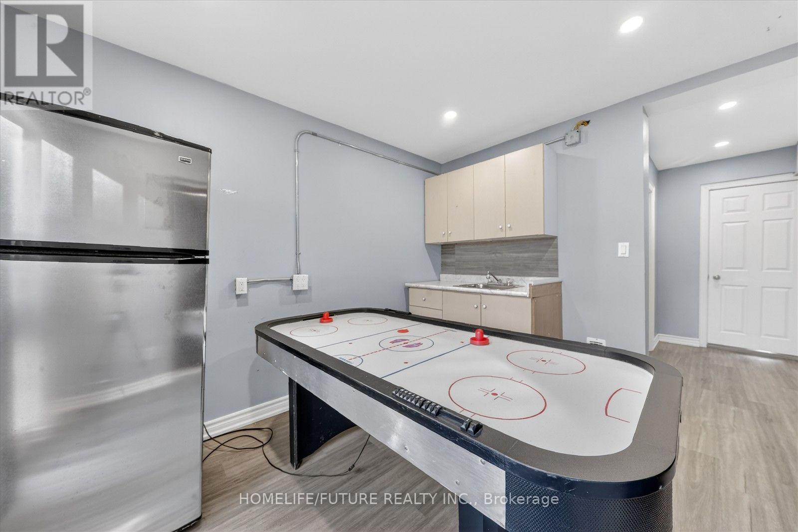1200 Mosley Street, Wasaga Beach, Ontario  L9Z 2E7 - Photo 33 - S13679500