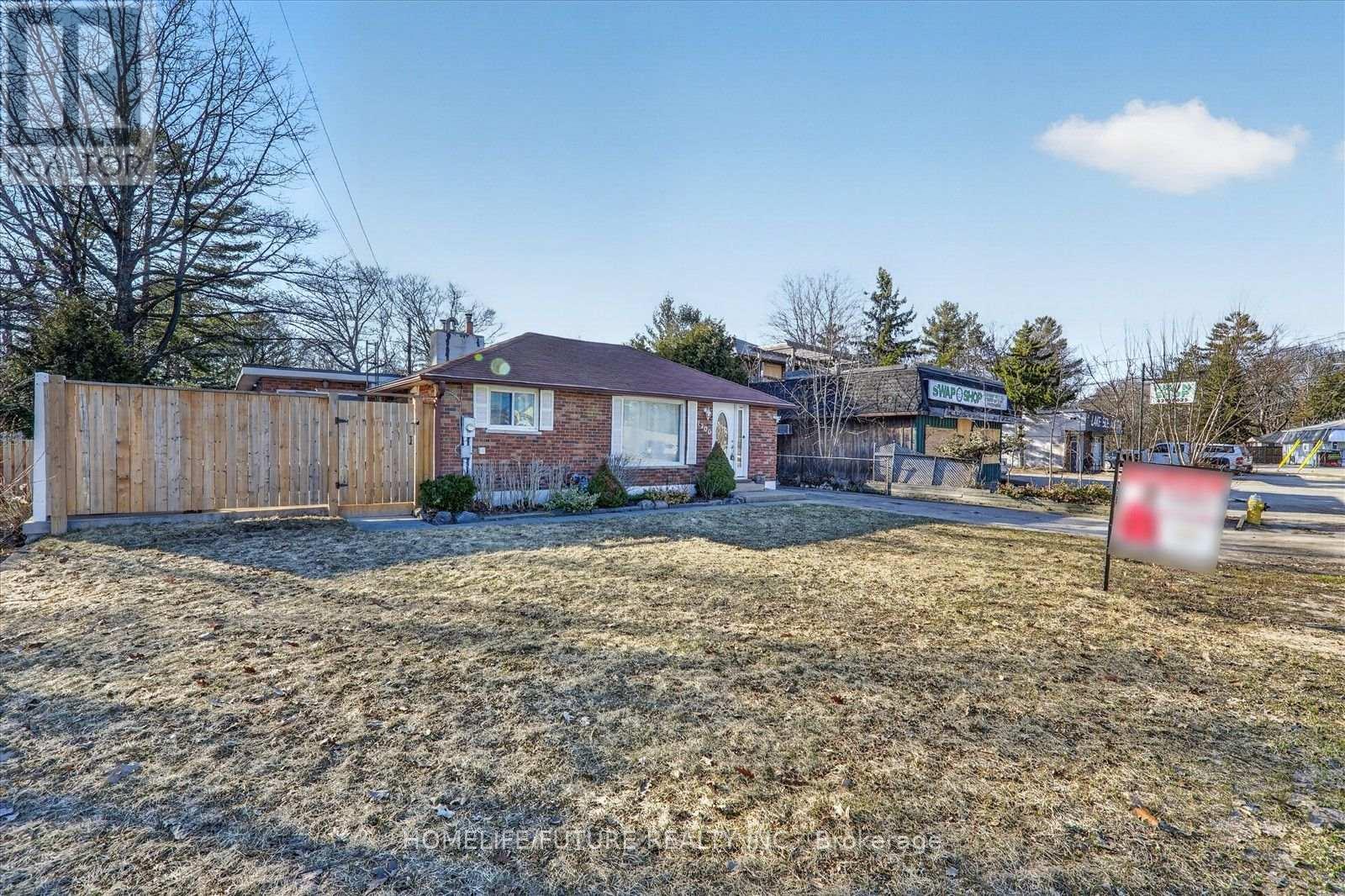 1200 Mosley Street, Wasaga Beach, Ontario  L9Z 2E7 - Photo 4 - S13679500