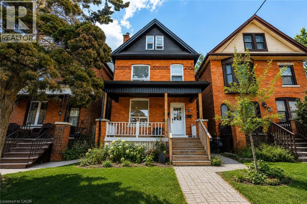 49 GLADSTONE Avenue Unit# 2 (Second Floor)