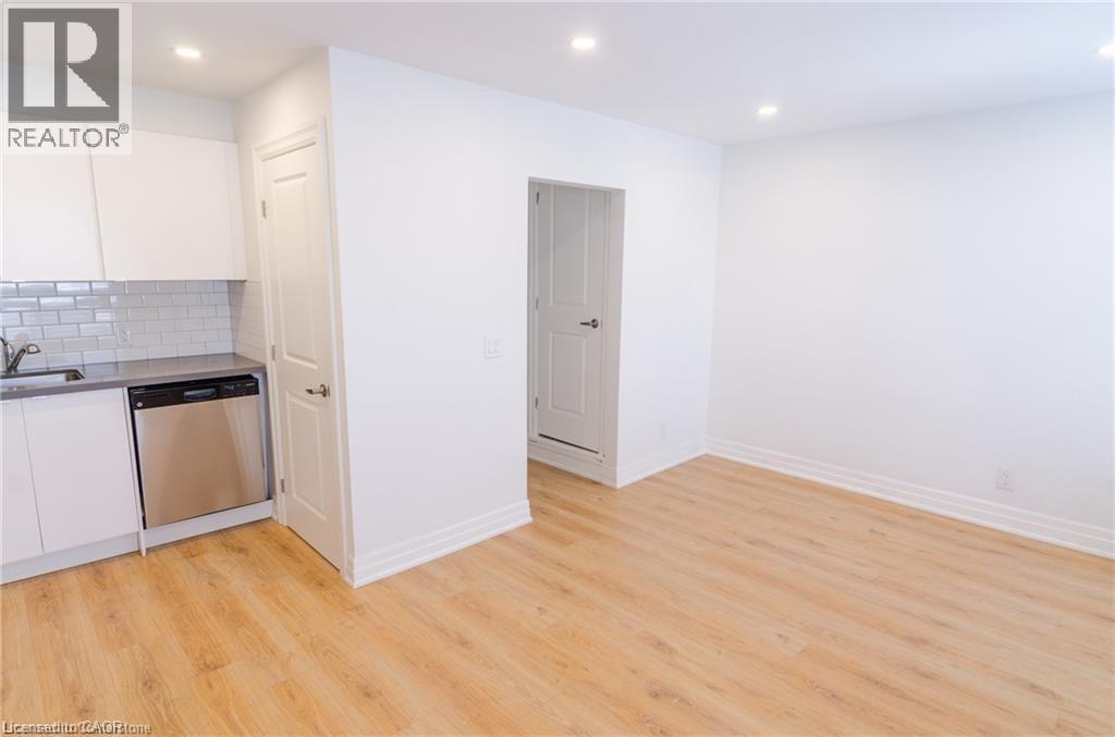 49 Gladstone Avenue Unit# 2 (Second Floor), Hamilton, Ontario  L8M 2H7 - Photo 6 - 40855667