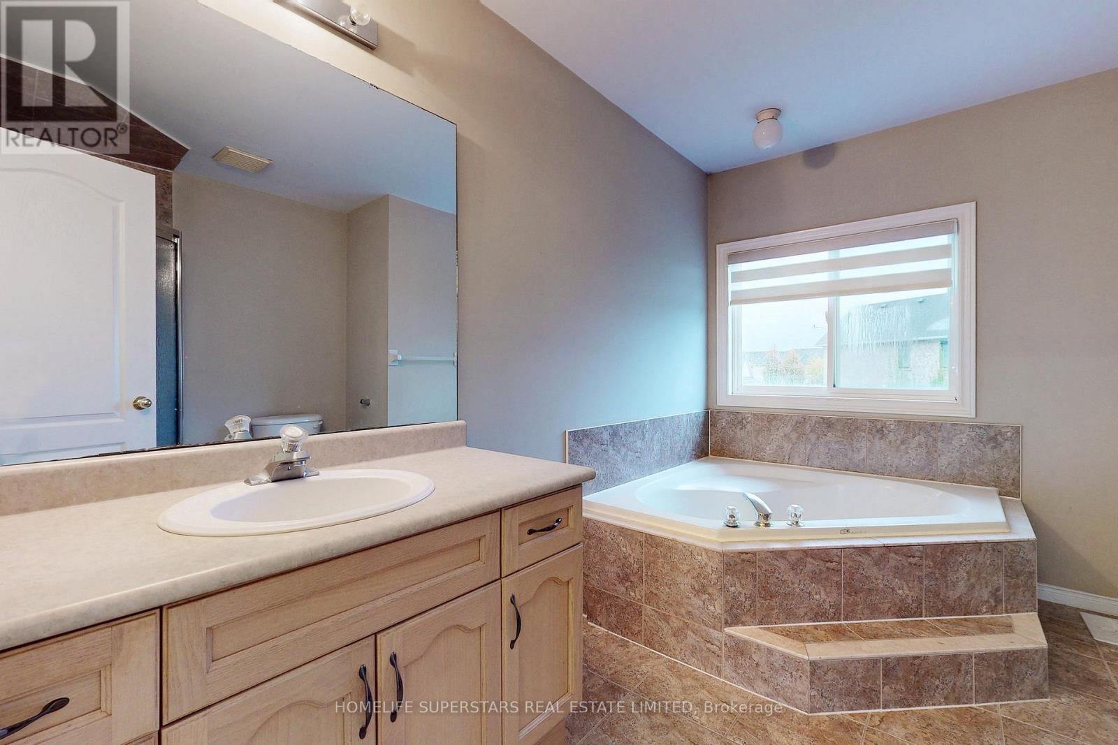 32 Holkham Avenue, Hamilton, Ontario  L9K 0H3 - Photo 19 - X13679526