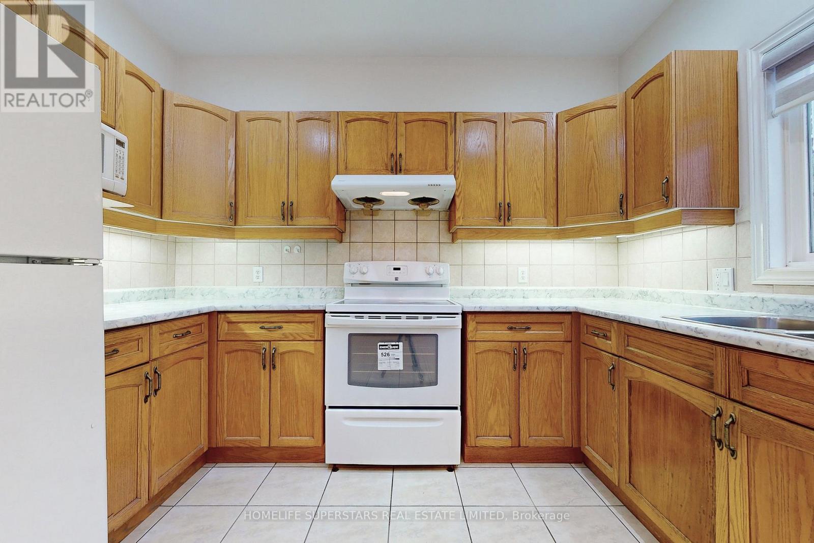 32 Holkham Avenue, Hamilton, Ontario  L9K 0H3 - Photo 9 - X13679526