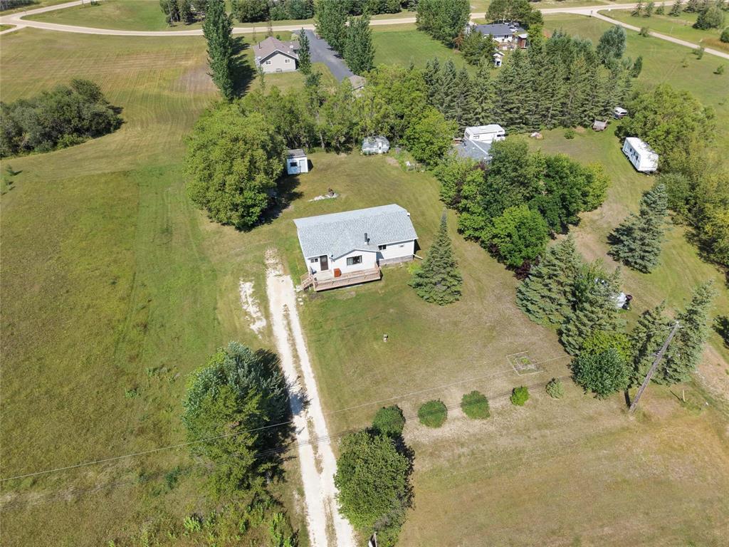 12 Linden Drive, Lac Du Bonnet Rm, Manitoba  R0E 1A0 - Photo 3 - 202620420