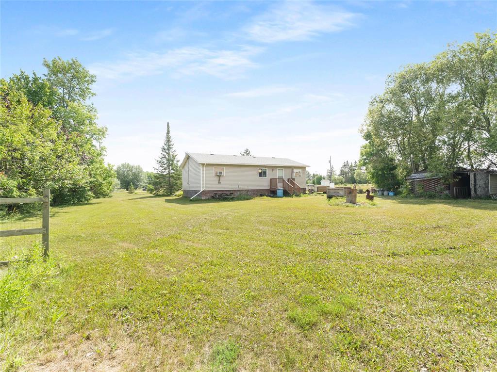 12 Linden Drive, Lac Du Bonnet Rm, Manitoba  R0E 1A0 - Photo 5 - 202620420