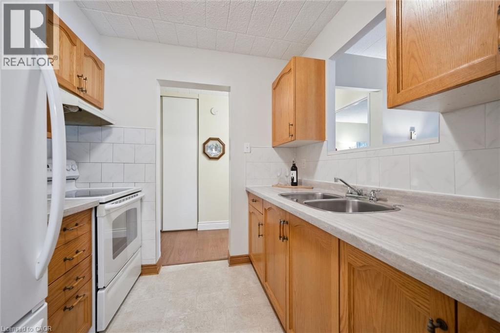 6 Walton Avenue Unit# 107, Kitchener, Ontario  N2C 2B5 - Photo 7 - 40854411