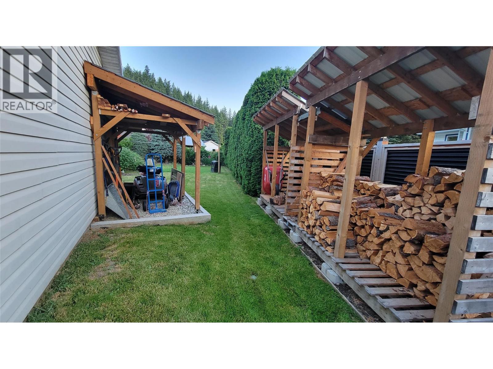 422 Dogwood Avenue, Sicamous, British Columbia  V0E 2V1 - Photo 14 - 10394934