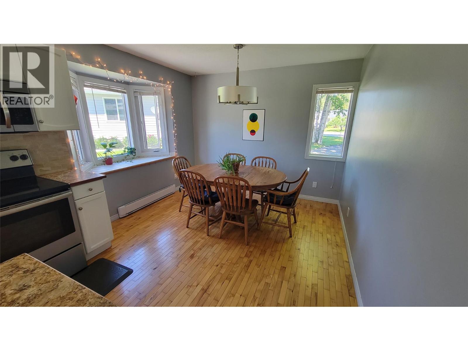 422 Dogwood Avenue, Sicamous, British Columbia  V0E 2V1 - Photo 7 - 10394934