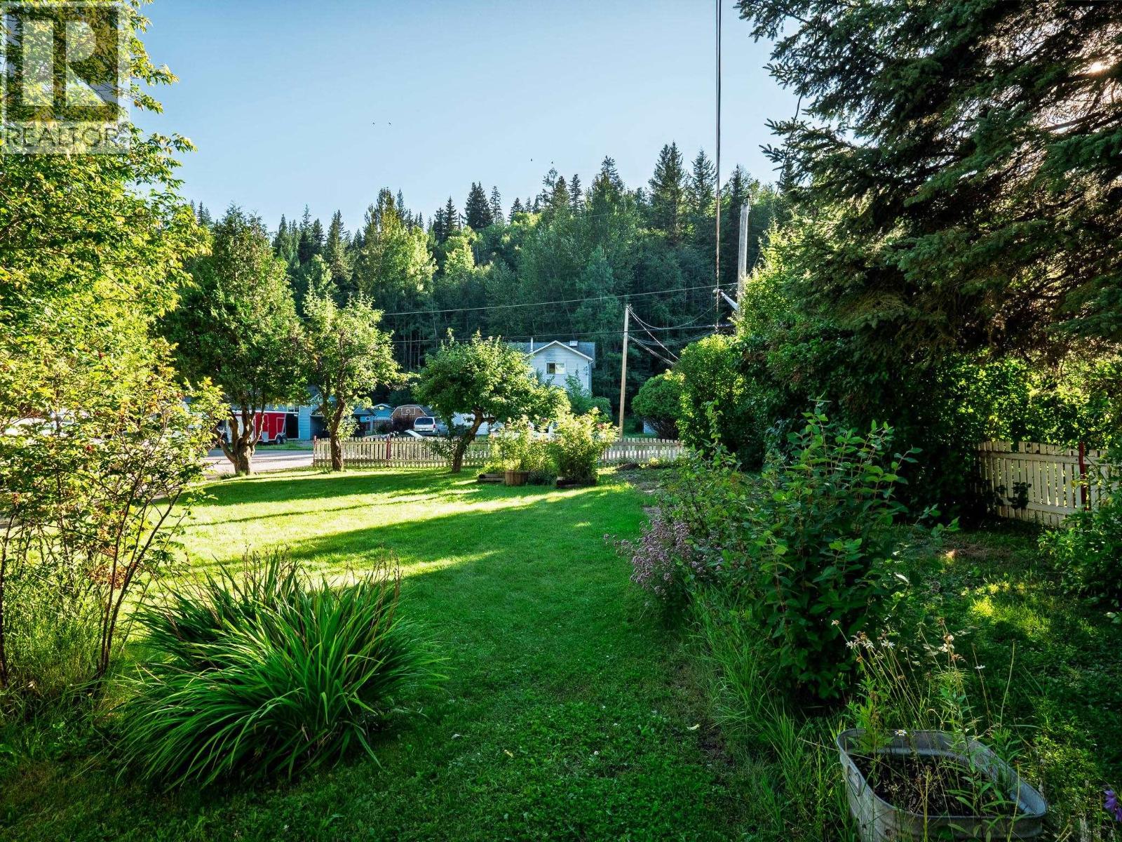 1688 Aintree Drive, Prince George, British Columbia  V2K 1H5 - Photo 3 - R3156114