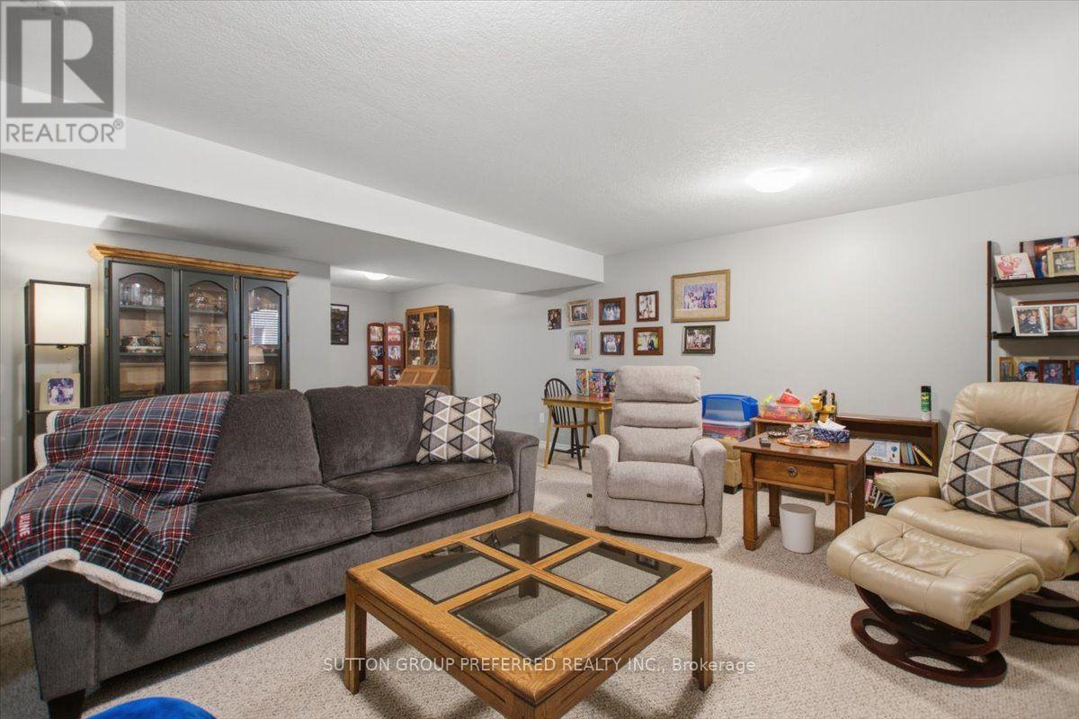 72 - 869 Whetherfield Street, London North, Ontario  N6H 0A2 - Photo 32 - X13679594