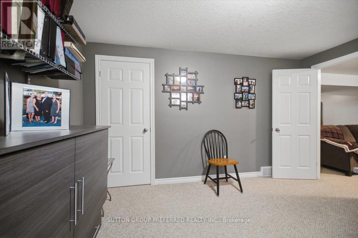 72 - 869 Whetherfield Street, London North, Ontario  N6H 0A2 - Photo 37 - X13679594