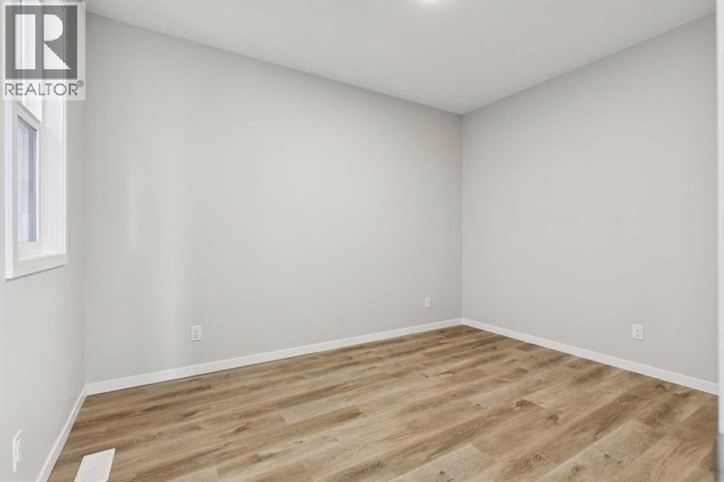 374 Hotchkiss Manor SE, Calgary, Alberta  T3S 0J9 - Photo 15 - A2321412