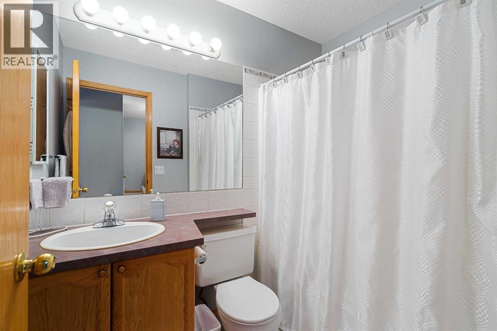83 Silver Creek Boulevard NW, Airdrie, Alberta  T4B 2P7 - Photo 15 - A2337377