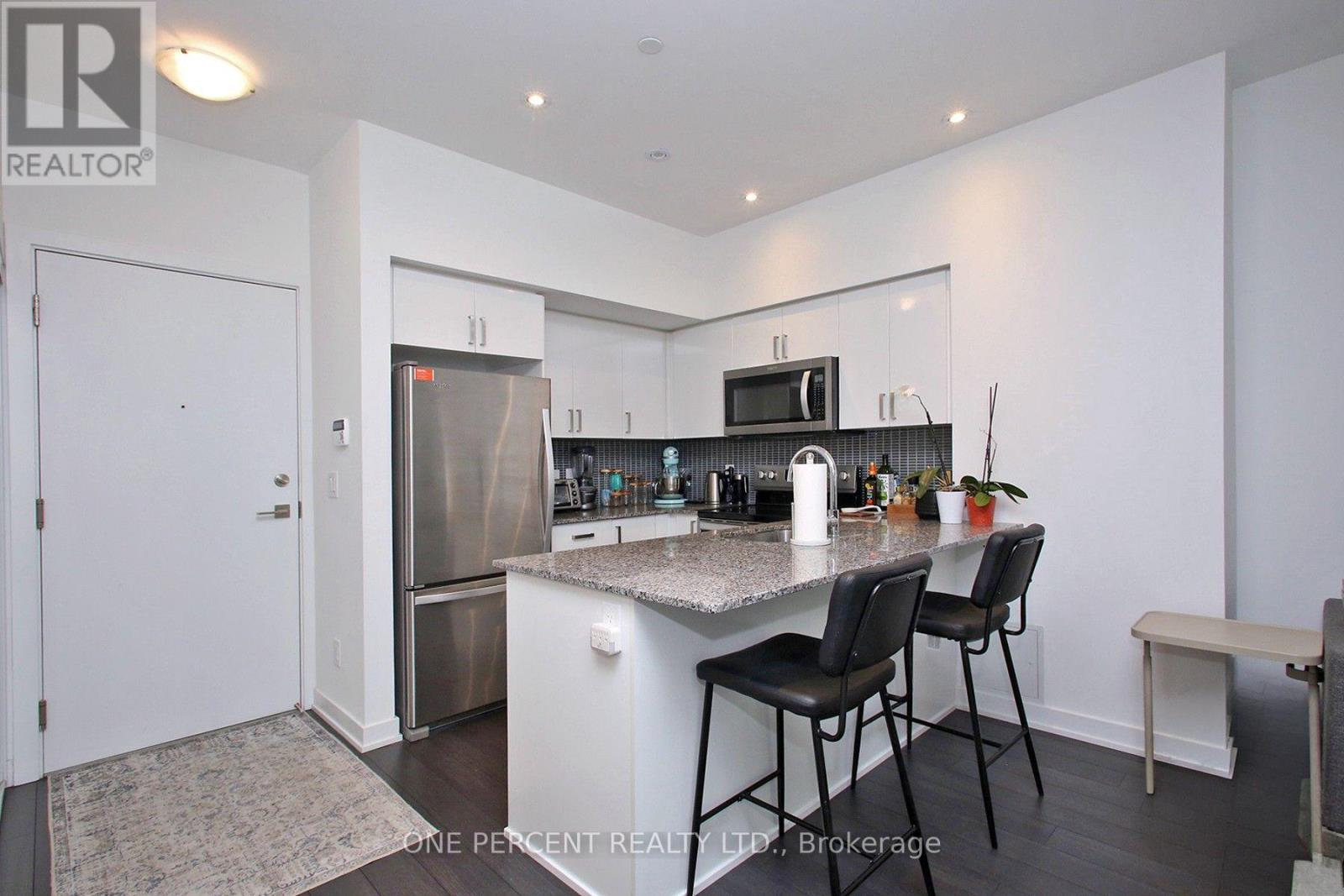 217 - 1603 Eglinton Avenue, Toronto, Ontario  M6E 2H1 - Photo 11 - C13576494