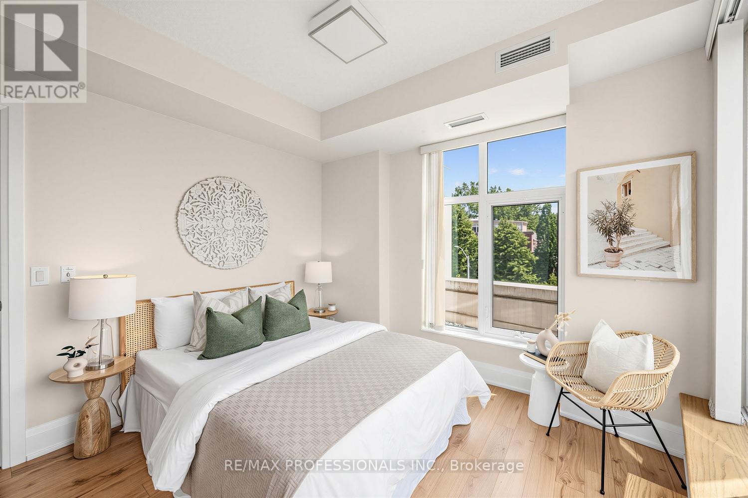 417 - 2 Old Mill Drive, Toronto, Ontario  M6S 0A2 - Photo 14 - W13666332