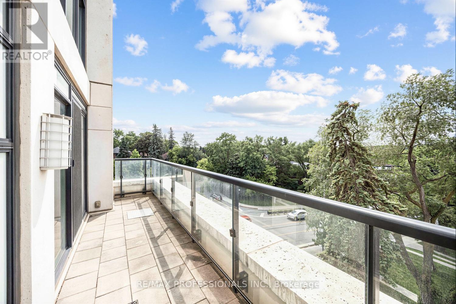 417 - 2 Old Mill Drive, Toronto, Ontario  M6S 0A2 - Photo 18 - W13666332