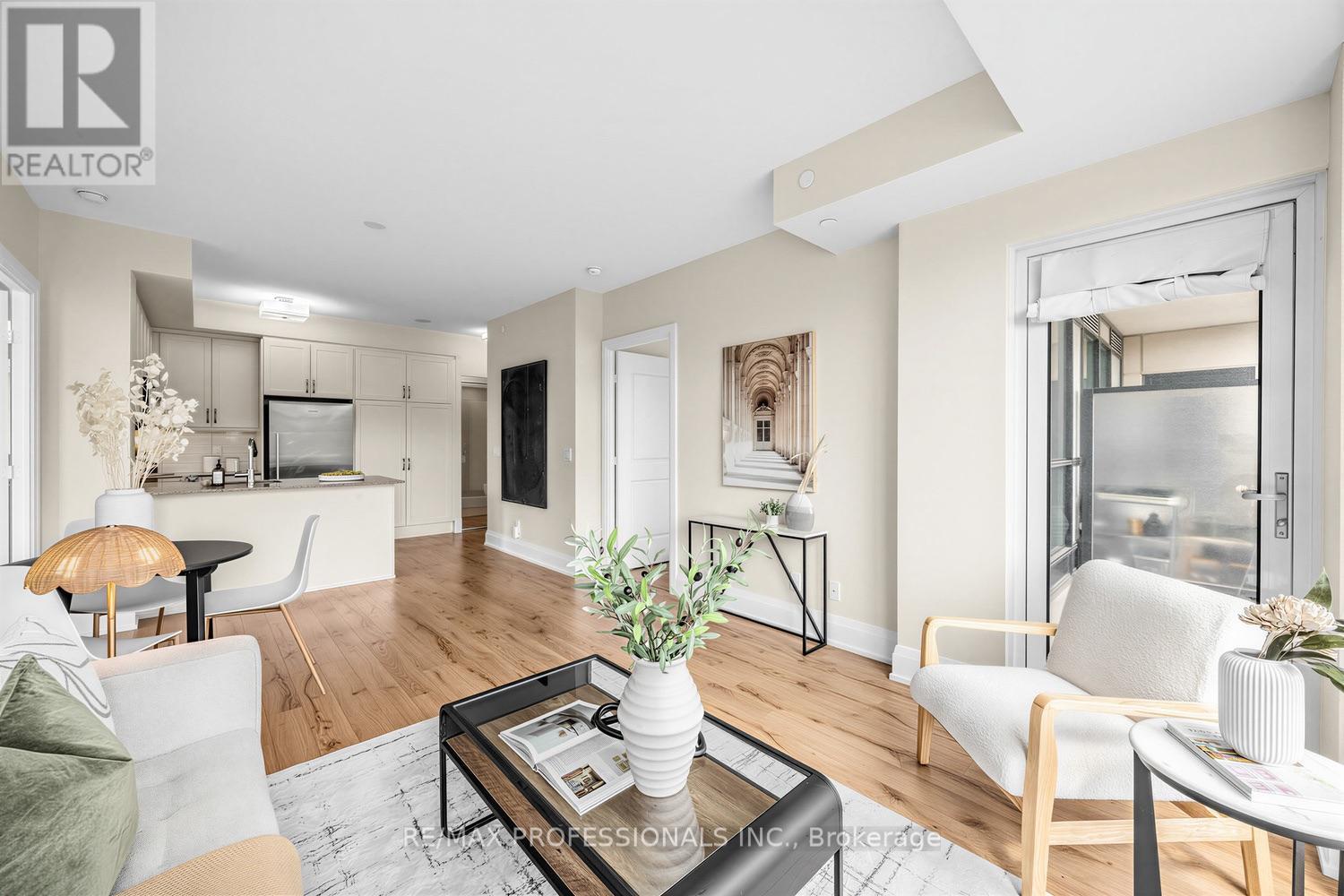 417 - 2 Old Mill Drive, Toronto, Ontario  M6S 0A2 - Photo 8 - W13666332