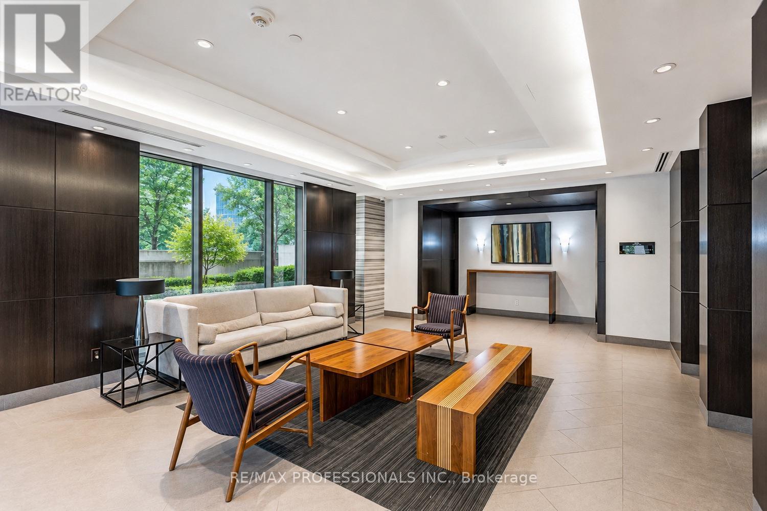 417 - 2 Old Mill Drive, Toronto, Ontario  M6S 0A2 - Photo 39 - W13666332